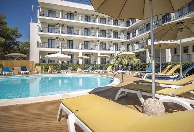 Ticho's hotel