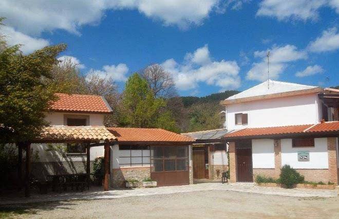 Agriturismo carrozzino di torchia rosa