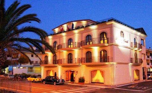 Bram hotel