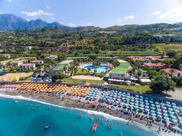 Club residence la castellana mare