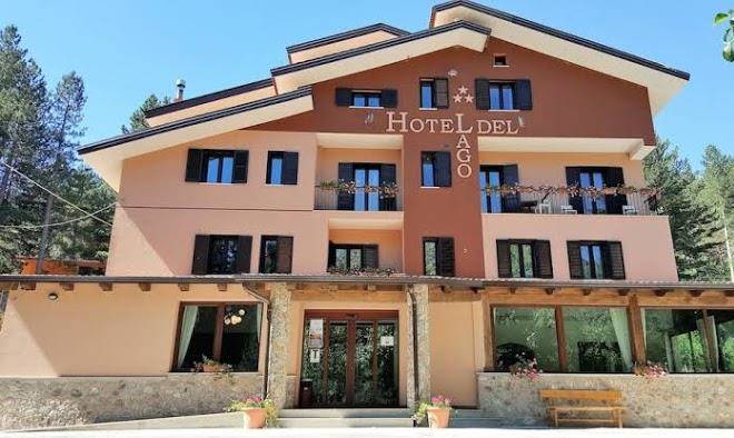 Hotel del lago ampollino