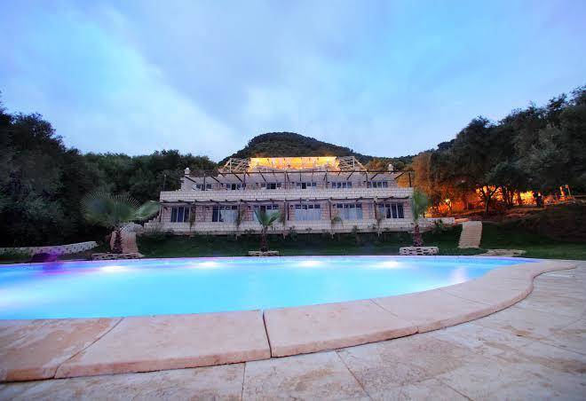 Caposperone resort