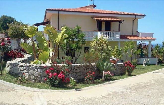 Fonte di bagnaria residence