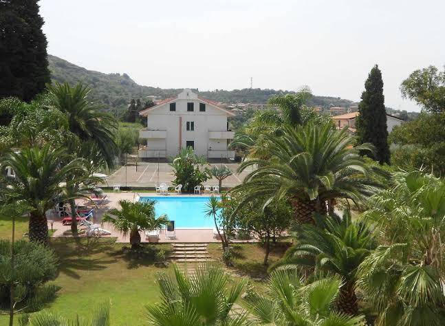 Hotel residence maddalena la cunacea sas di mamone antonio