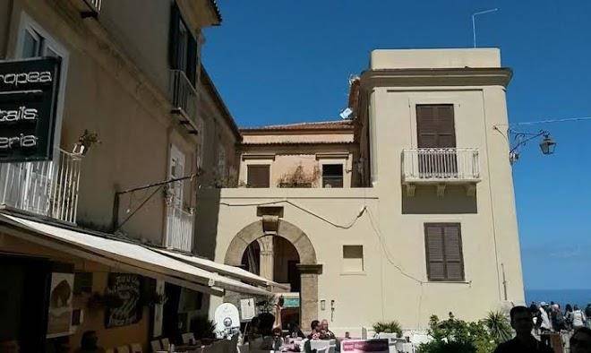 Palazzo barone tropea
