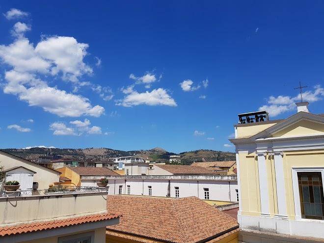 Al Centro Luxury Home Image