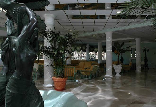 Domizia palace hotel