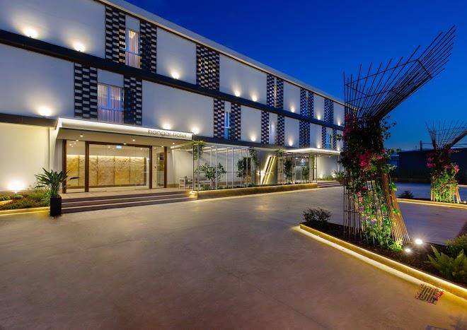 Hangar Hotel Image