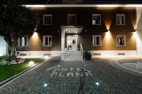 Hotel Plana Image