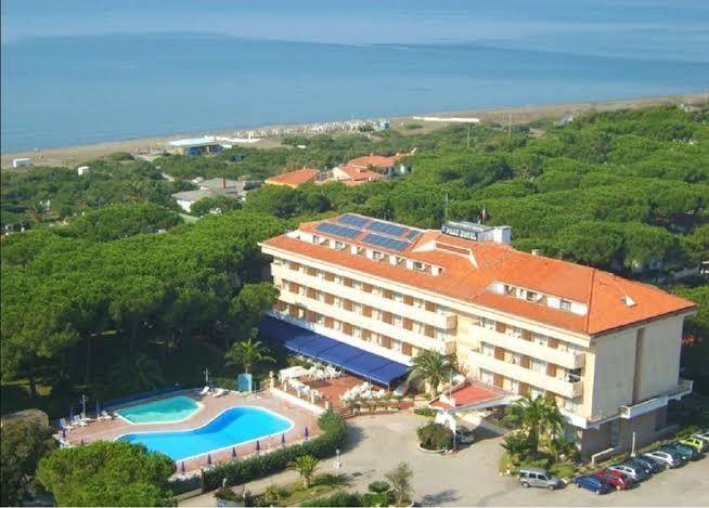 Park hotel baia domizia