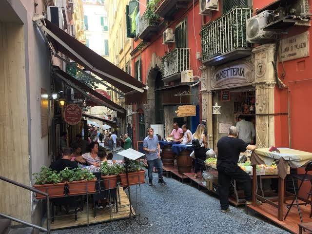 B&b Vicoli Di Napoli Image