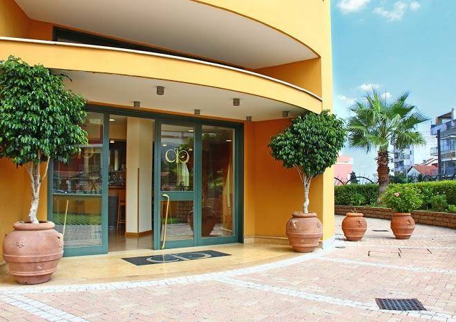 City hotel