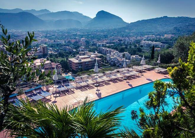 Hotel Cristina Sorrento Image