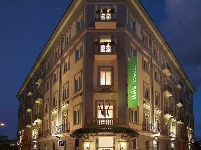 Ibis styles napoli garibaldi