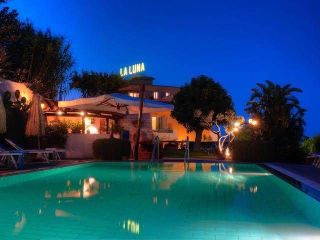 Hotel la luna
