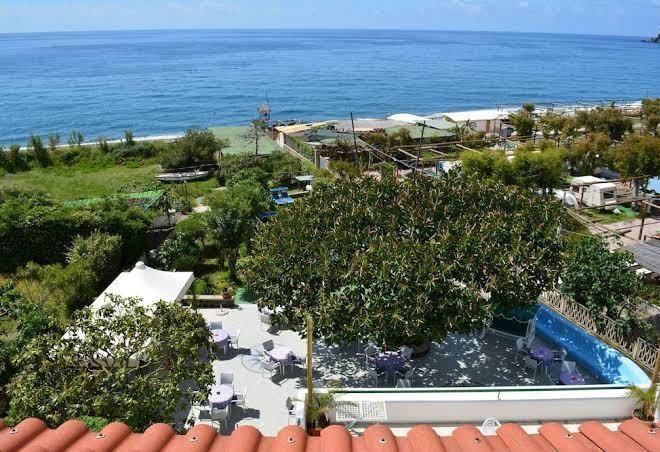 Hotel maronti