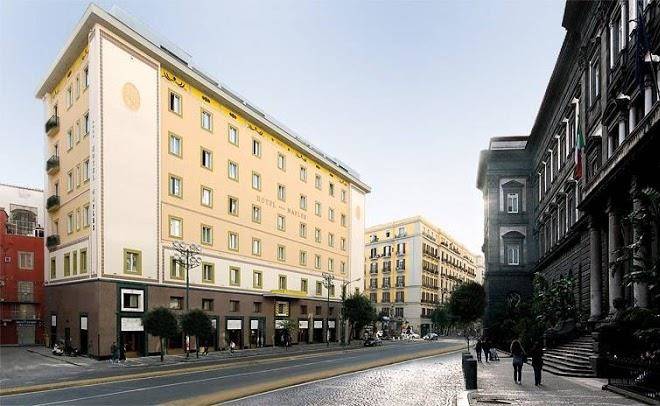 Hotel naples