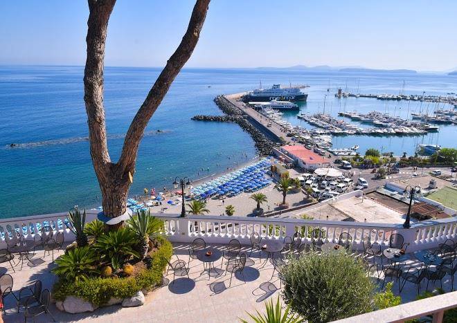 Hotel terme & beach club cristallo palace
