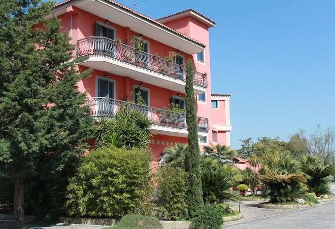 Hotel tiro a volo s r l