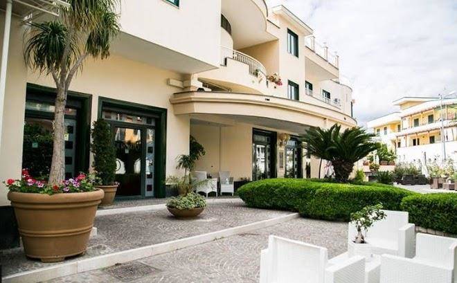 Il Roseto Park Hotel Caivano Image