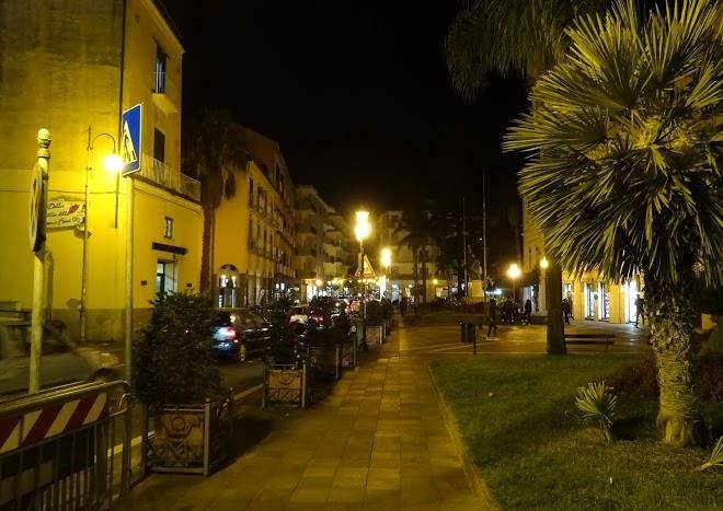 La piazza castellano