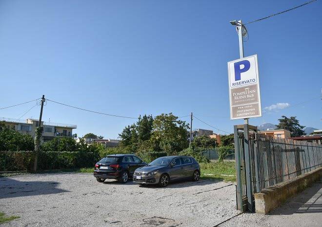 Pompei inn ruins b&b luxury suite