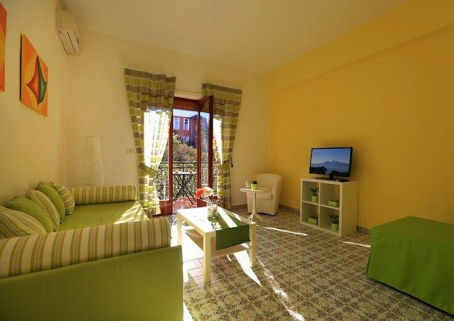 Sunny flat sorrento