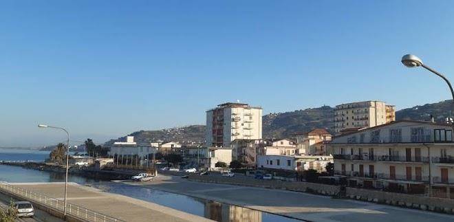 100 passi dal mare
