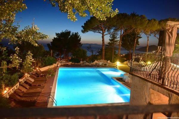 Hotel garden riviera