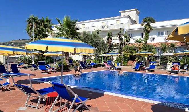 Hotel mare