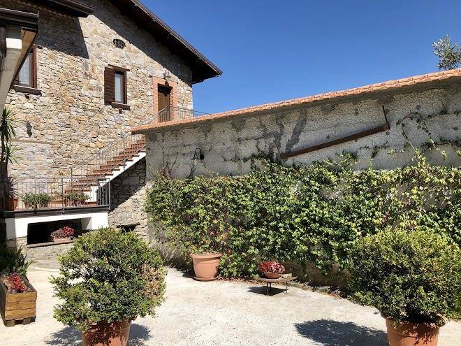 Il casolare degli alburni