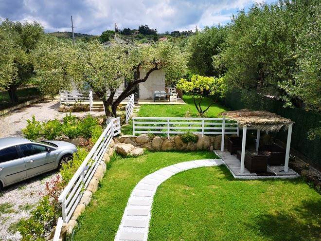 B&b isacia pontia