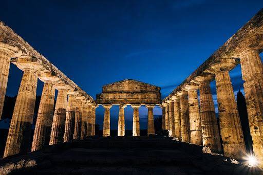 Paestum suite
