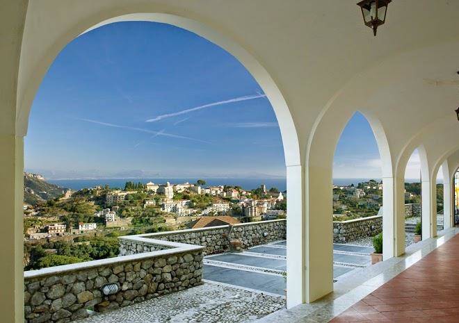 Portico Del Paradiso Image