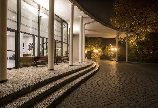 Flyon hotel & conference center
