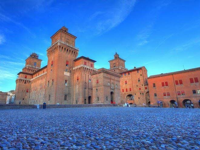 Palazzo della racchetta