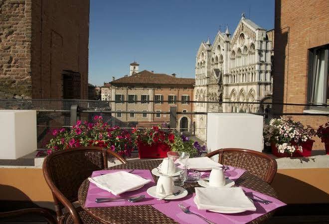 Torre Della Vittoria Image