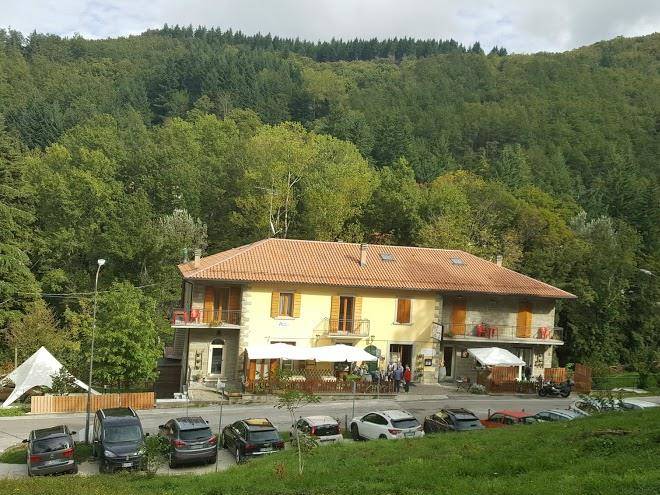 Albergo ristorante pizzeria pie' di comero
