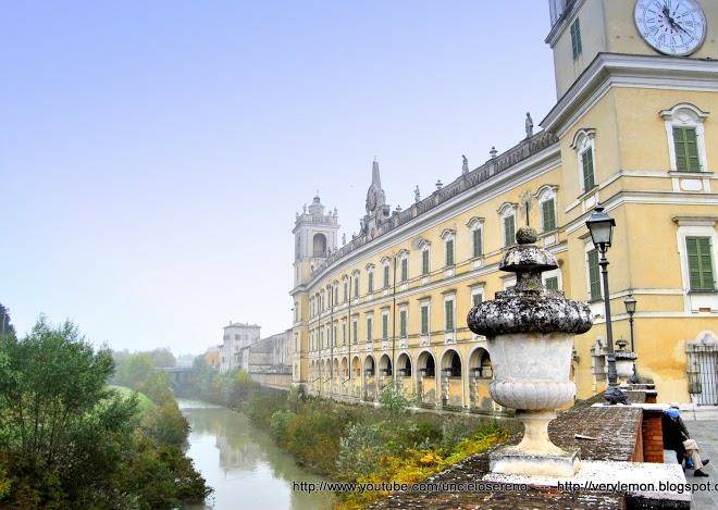 Hotel versailles versailles srl