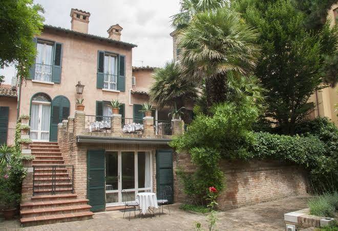 B&b Ai Giardini Di San Vitale Image