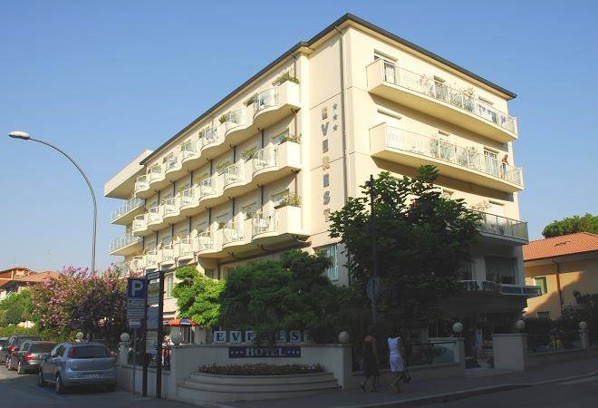 Club Hotel Everest Severi Hotels Image