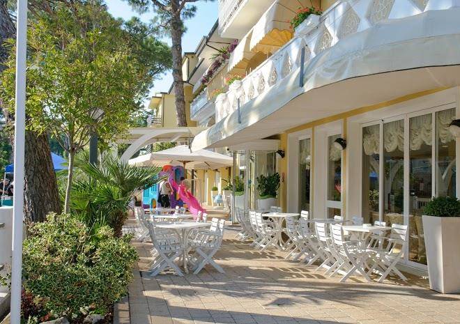 Family hotel pinetina mare