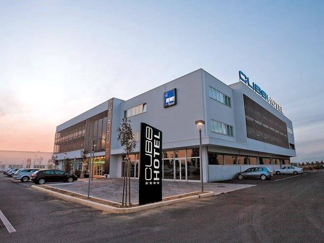 Hotel Cube Ravenna Image