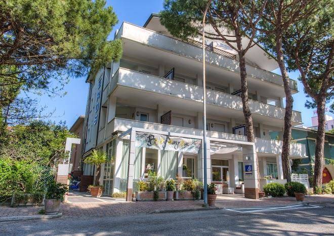 Hotel Eros Residence Image