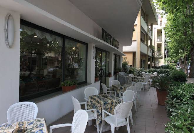 B&b tres jolie hotel