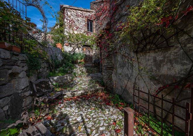 Borgo del sole e della luna