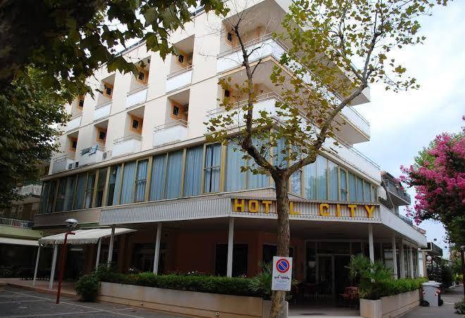 Hotel city