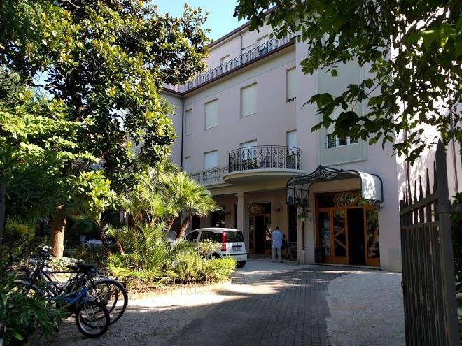 Hotel domus mea