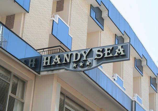 Hotel handy sea