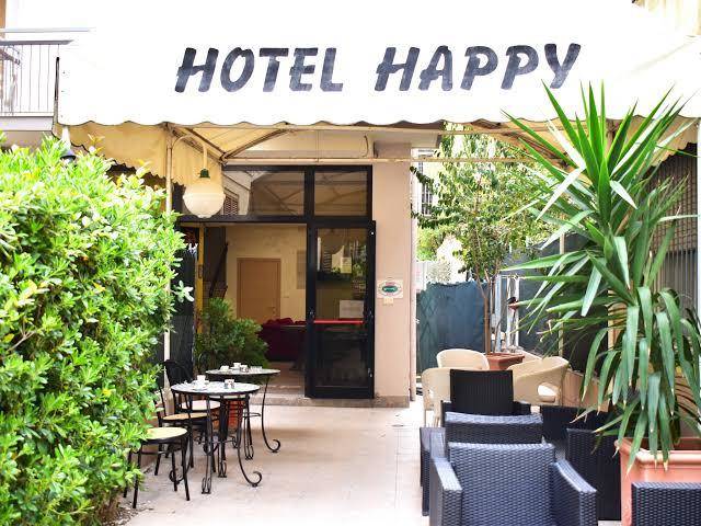 Hotel happy